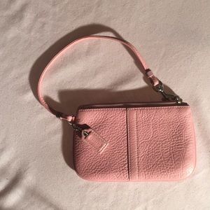 EUC AUTHENTIC COACH PEBBLED LEATHER WRISTLET